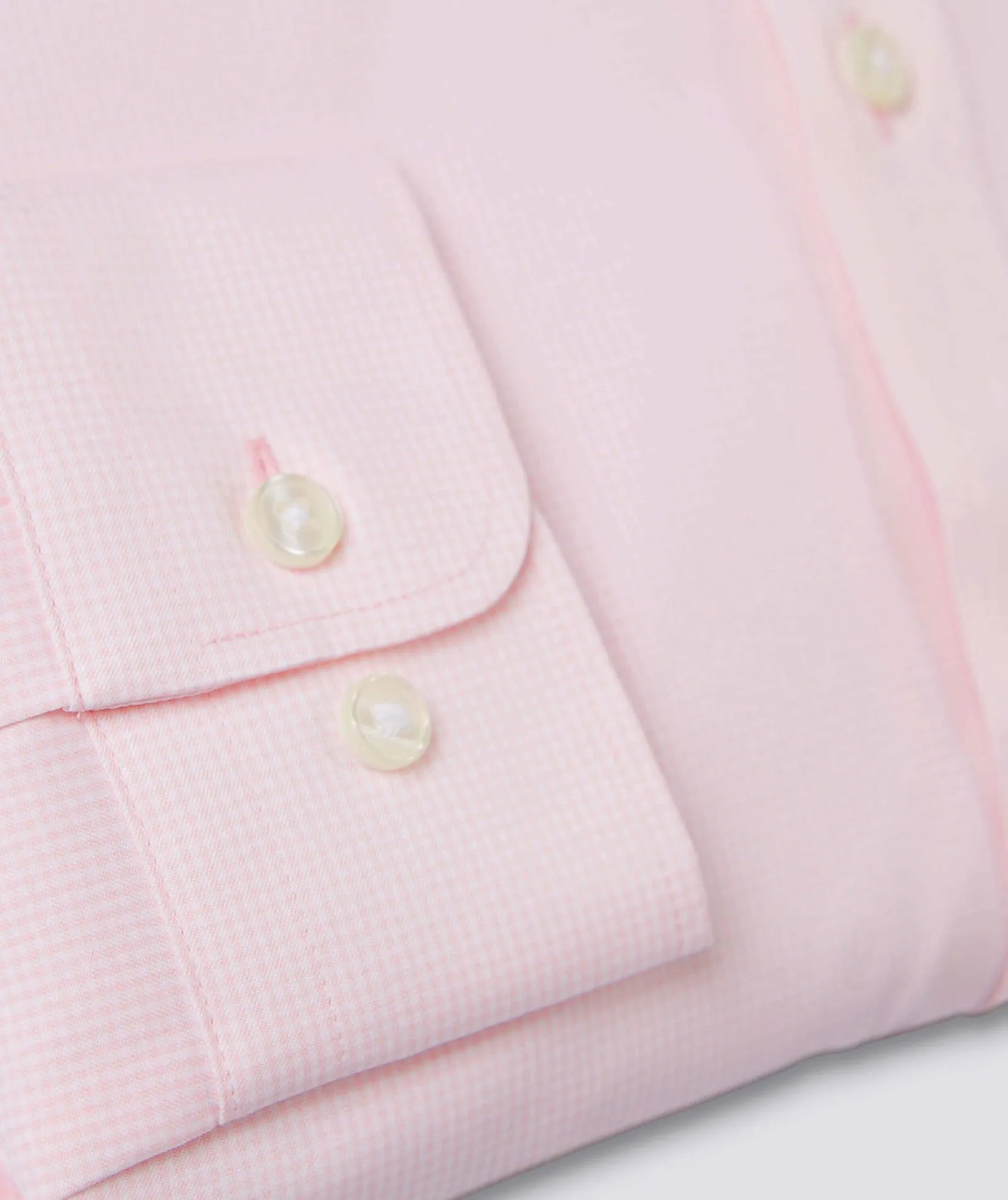 Gingham Checkered Graham Performance Sport Shirt for High-Endurance Activities