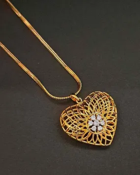 Zevarly Yaadgaar Lamhe Locket with Chain